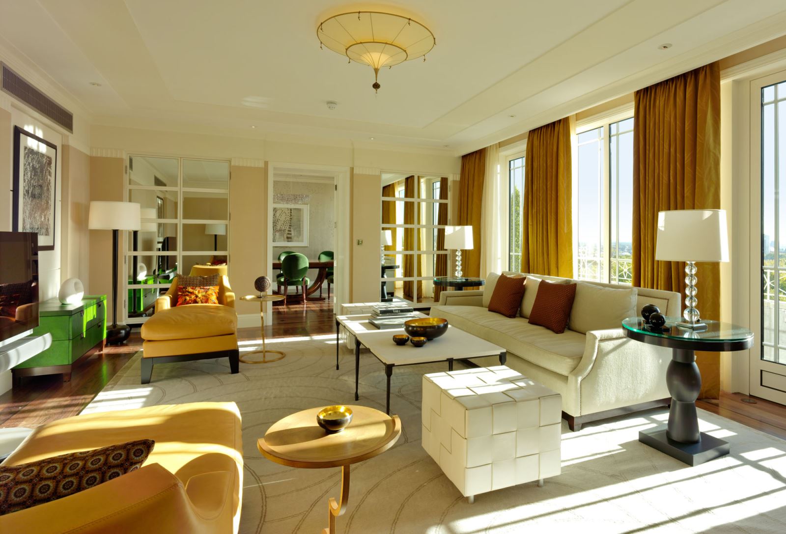 harlequin suite at the dorchester